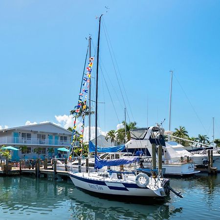 Latitude 26 Waterfront Boutique Resort - Fort Myers Beach Exterior foto