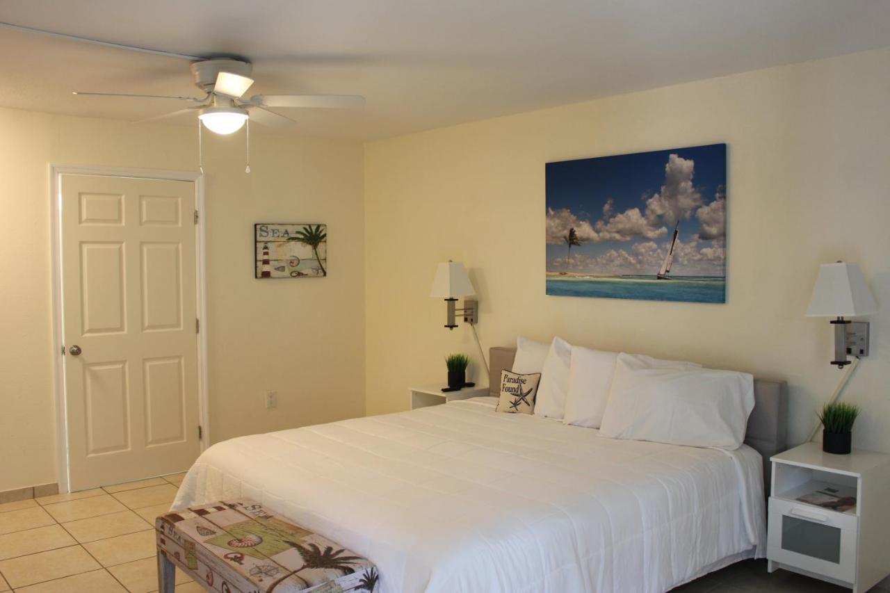 Latitude 26 Waterfront Boutique Resort - Fort Myers Beach Exterior foto